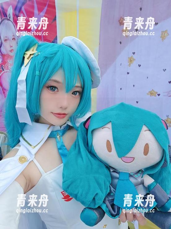Messie Huang蕾通过写真套图展现内心世界，感受艺术与美的交融.txt